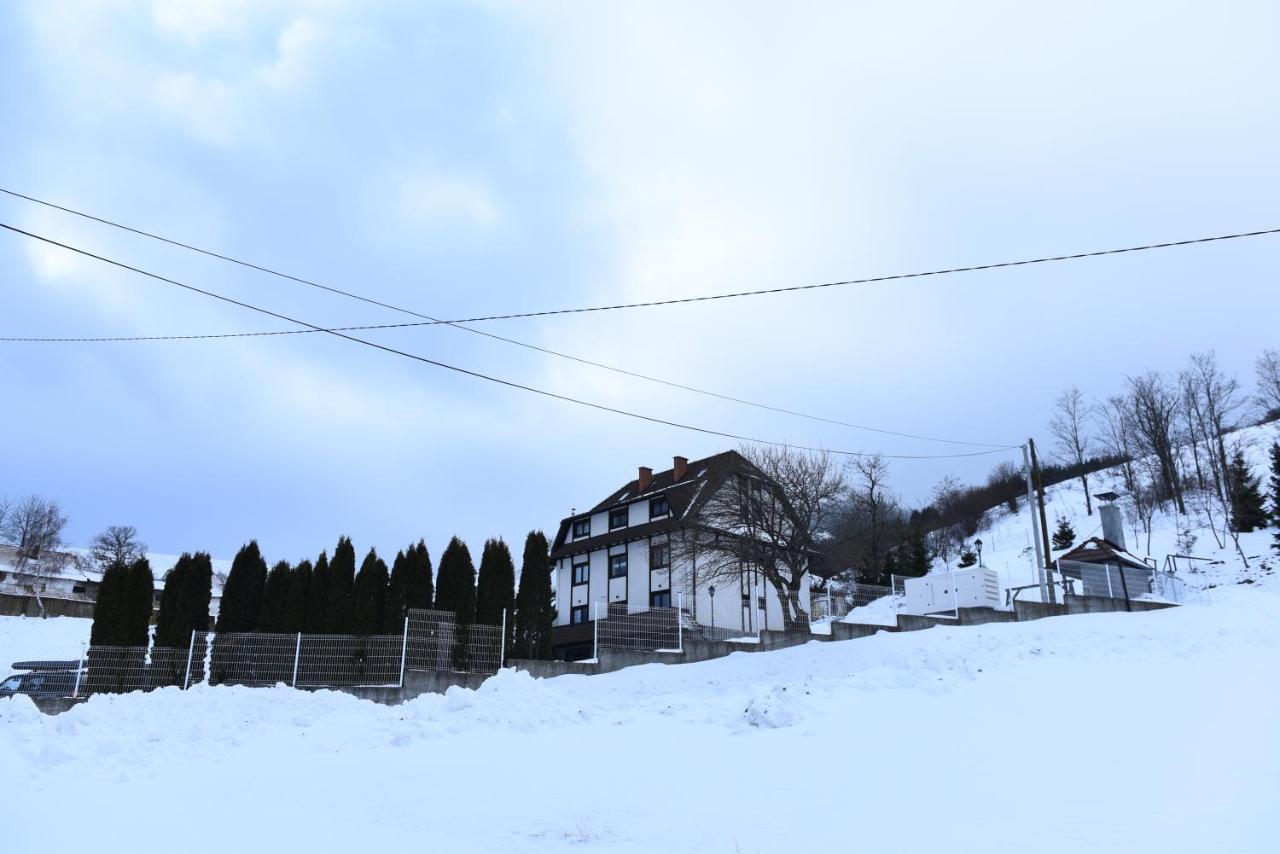 Villa Mramor Brzece Bagian luar foto
