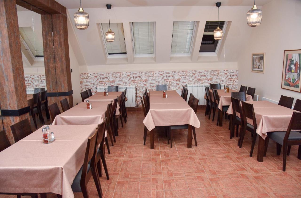 Villa Mramor Brzece Bagian luar foto