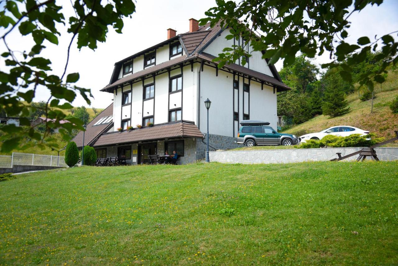 Villa Mramor Brzece Bagian luar foto